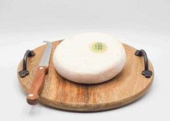 Vente Roblochon en ligne artisan MOF Dominique Bouchait Fromager