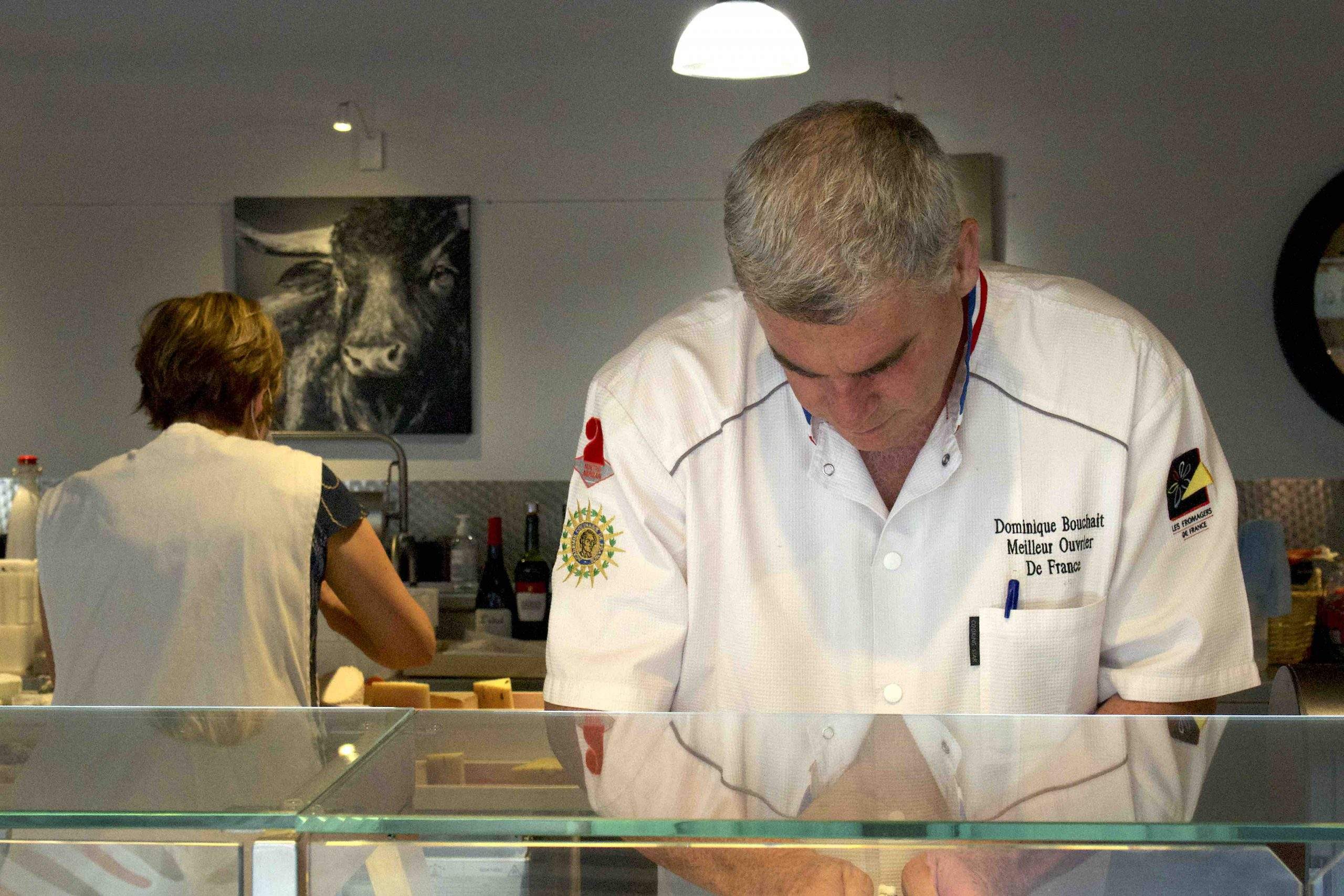 Dominique Bouchait à sa boutique restaurant de Saint-Gaudens